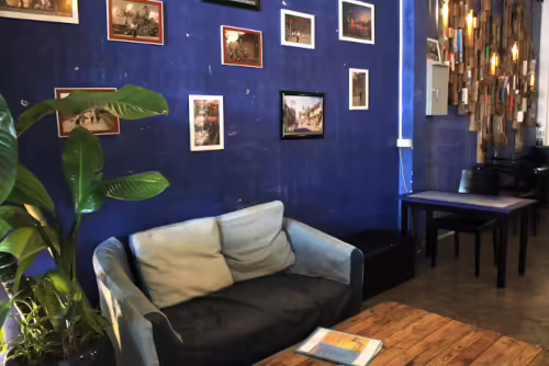 Photo of the common area of the hostel